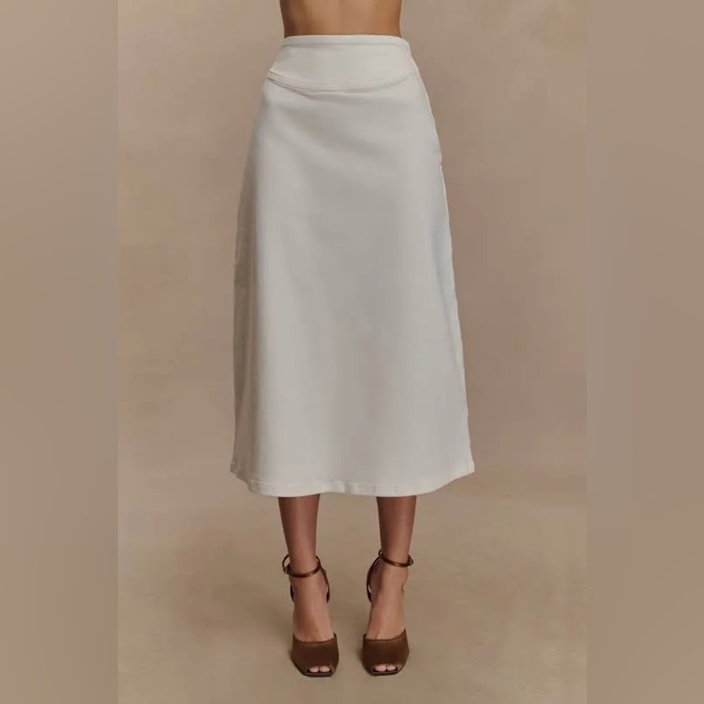 Elegant Cream Midi Dress